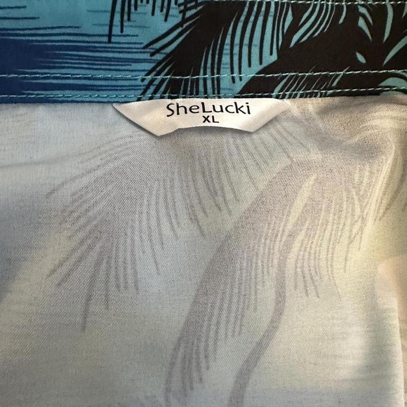 Blue Hawaiian button-down short sleeve - Picture 5 of 5